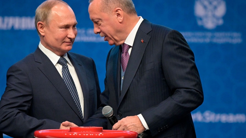 Путин и Эрдоган провели телефонный разговор по Идлибу