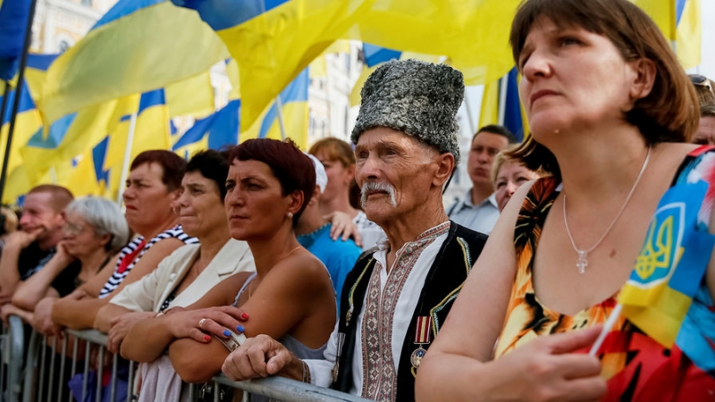 Треть украинцев считают нынешнюю власть лучше предыдущей