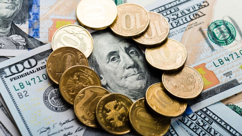 Bloomberg сообщил о возможном росте доллара до 97 рублей