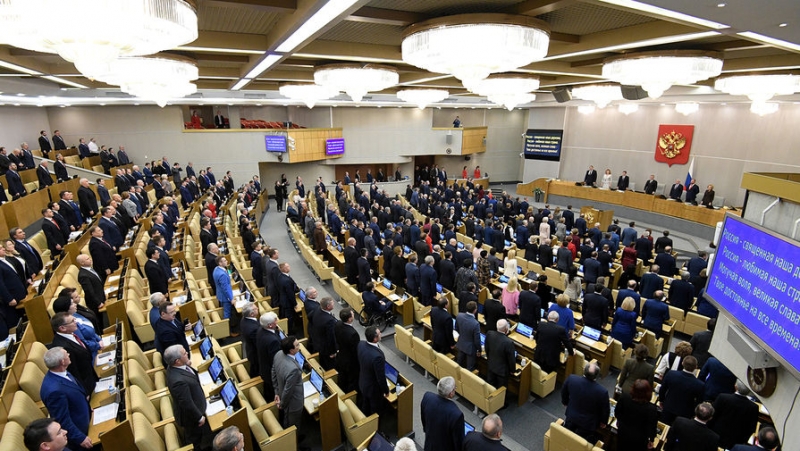 Карелин внесет ко второму чтению поправку о досрочных выборах в Думу