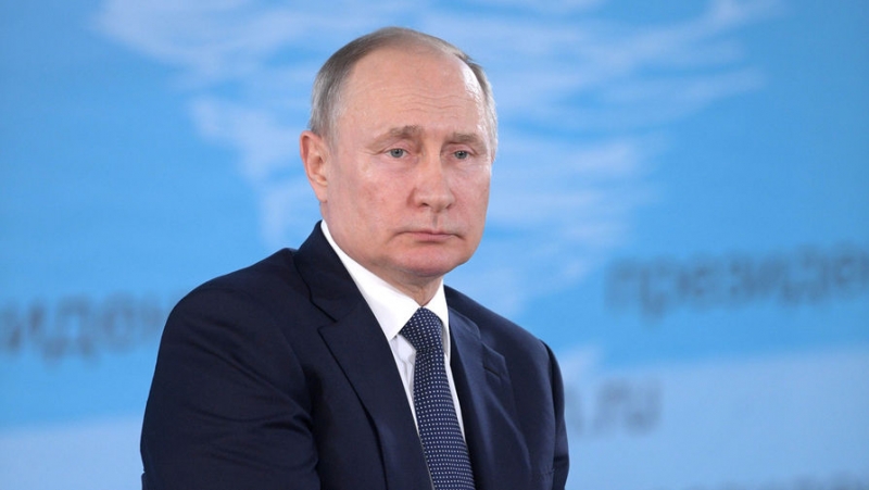 Путин объявил о переносе голосования по поправкам в Конституцию
